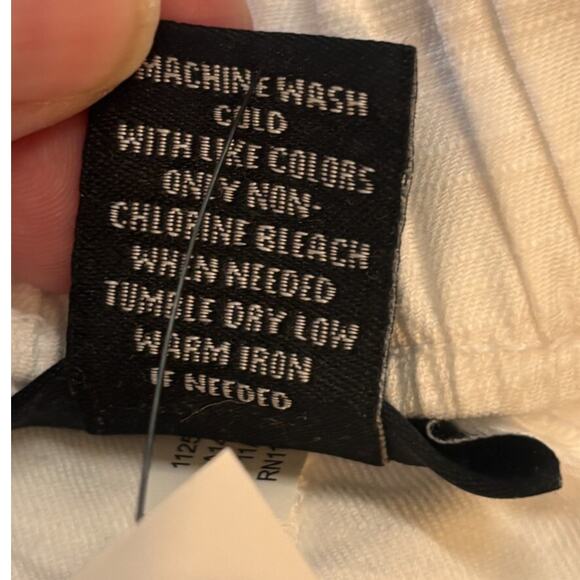 Lane Bryant White Mid Rise Pull On Shorts Comfort Basic 18/20 Elastic Waist NWT - Picture 5 of 8